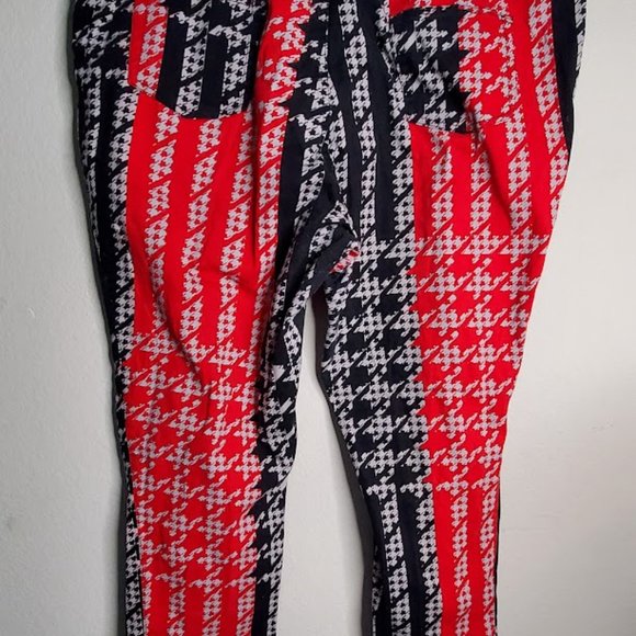 Hot Swag Red/Black Patterned Pants Size 20W - Picture 3 of 5